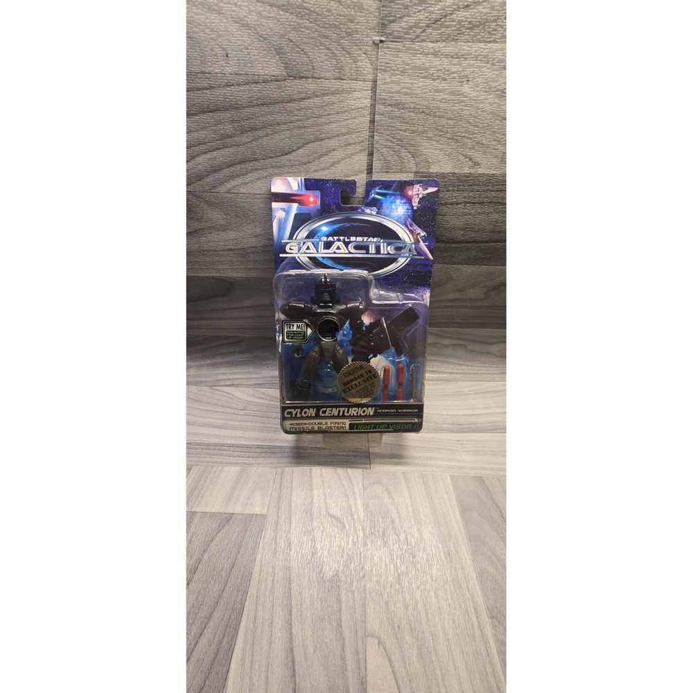 Trendmasters Battlestar Galactica Cylon Centurion Hanger 18 exclusive 5000 Only